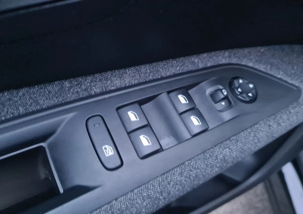 Peugeot 5008 cena 61900 przebieg: 130000, rok produkcji 2020 z Koronowo małe 254